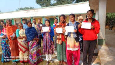 मतदान के लिए तैयार युवा